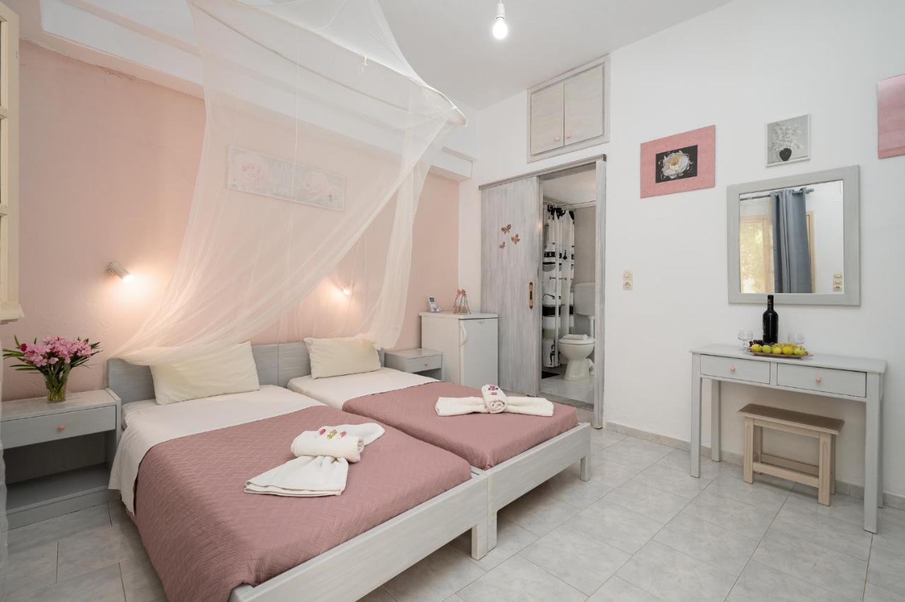 Sofia Rooms Pitsidia Extérieur photo