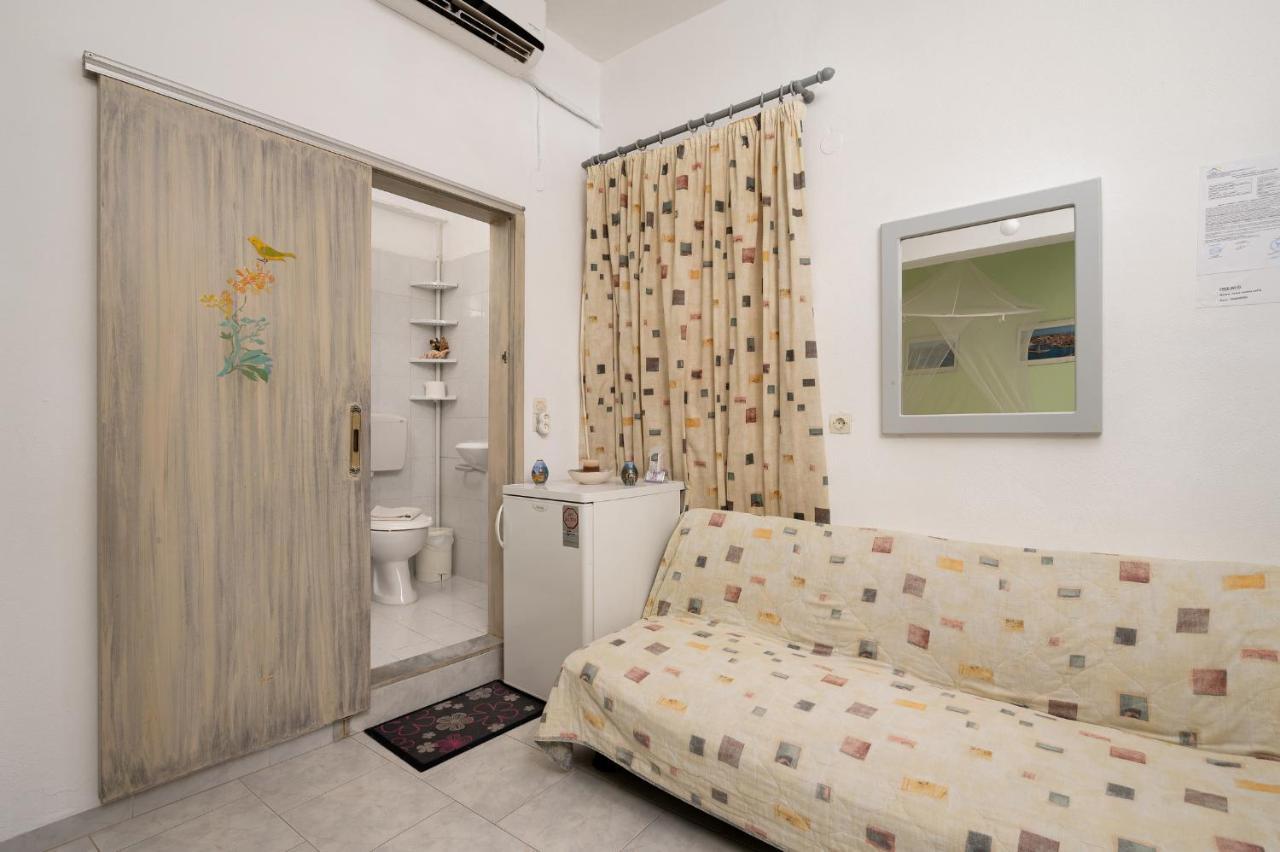 Sofia Rooms Pitsidia Extérieur photo