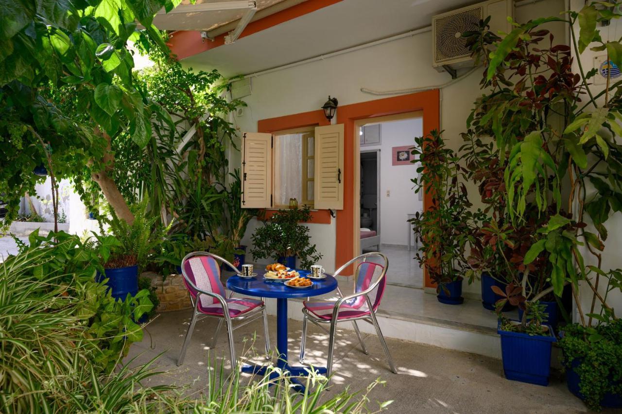 Sofia Rooms Pitsidia Extérieur photo